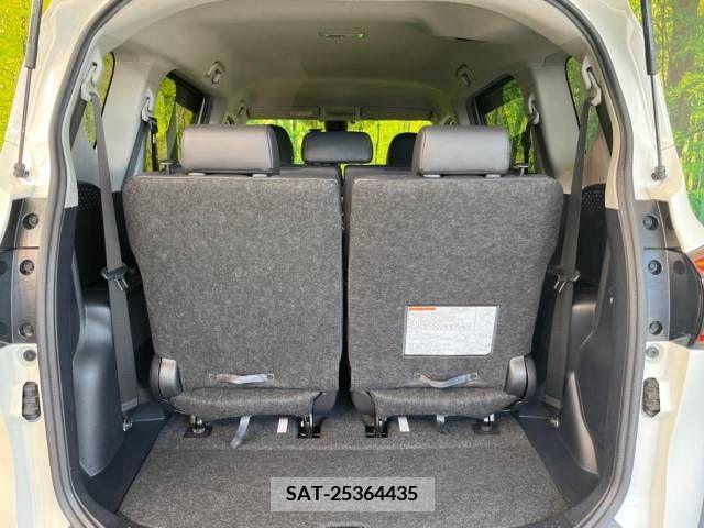 Toyota SIENTA 2018-02 346109-11