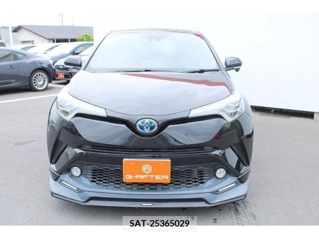 Toyota C-HR 2017-12 264059-1