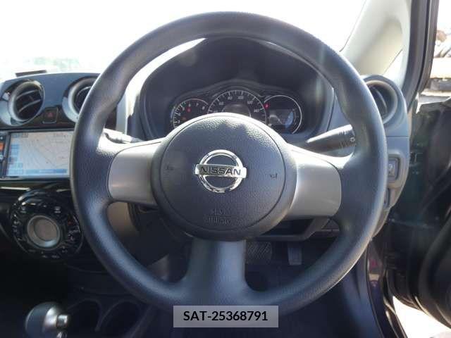 Nissan NOTE 2013-12 250469-11