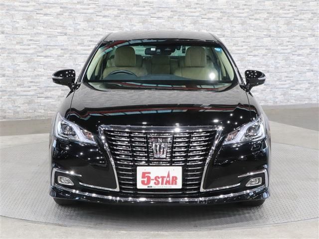 Toyota CROWN SEDAN 2017-10 184638-5