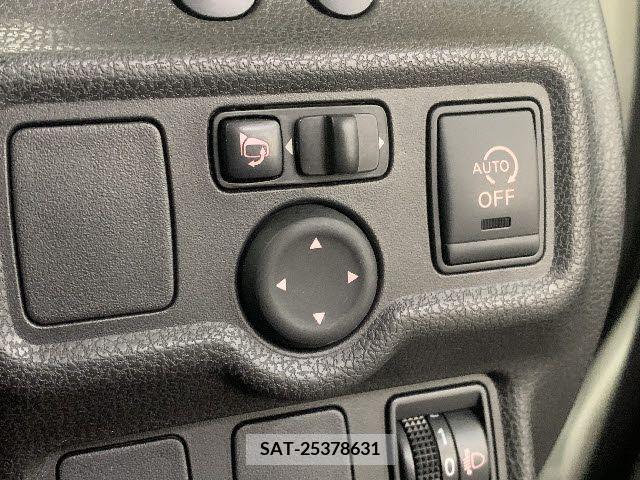 Nissan NOTE 2012-09 212495-5