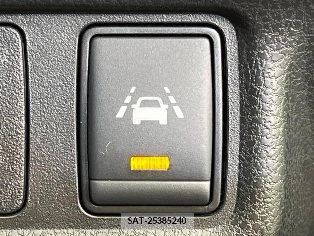 Nissan NOTE 2017-03 280101-3