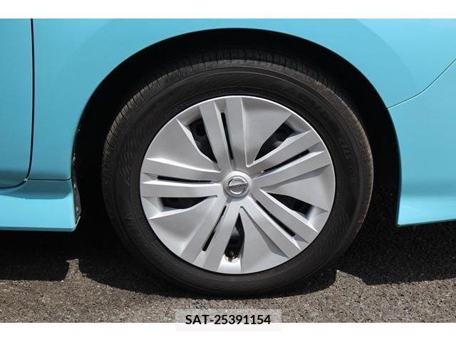Nissan LEAF 2017-12 352031-11