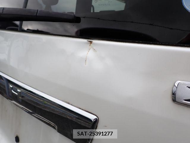 Toyota NOAH 2011-06 377565-22
