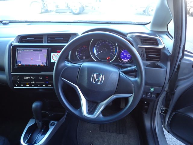 Honda FIT 2017-04 185189-8