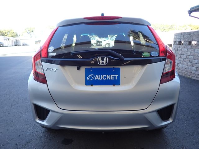 Honda FIT 2017-04 185189-3