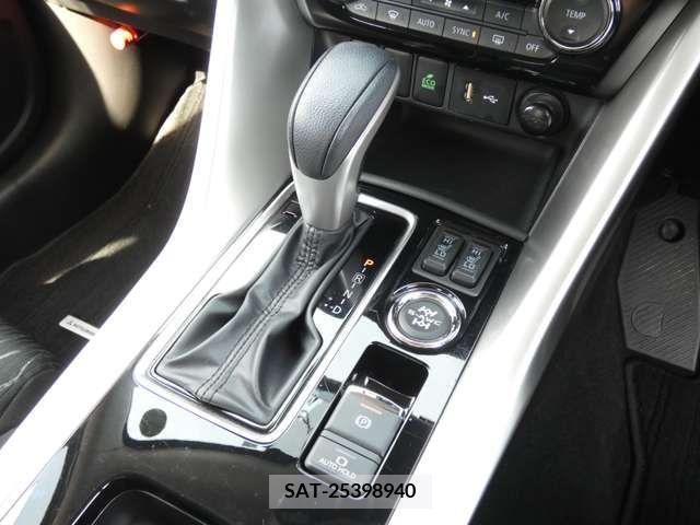 Mitsubishi ECLIPSE CROSS 2020-01 267882-13