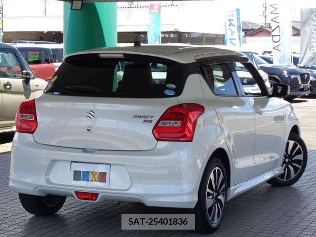 Suzuki SWIFT 2018-10 320928-9