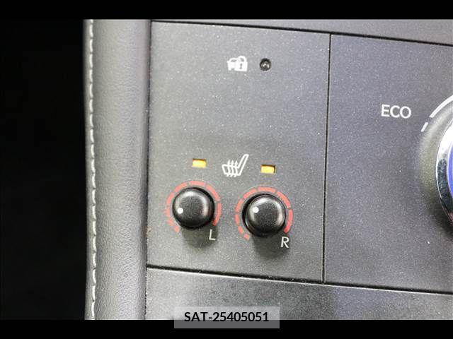 Lexus CT 2011-12 353899-14