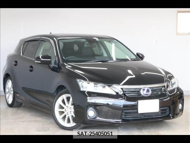 Lexus CT 2011-12 353899-1