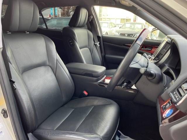 Toyota CROWN MAJESTA 2013-10 26542-7