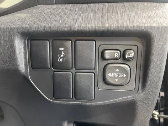 Toyota PRIUS 2014-06 16720-7
