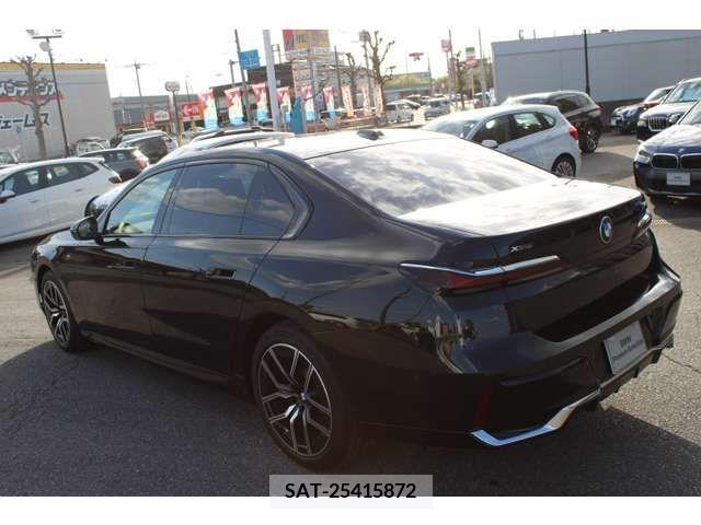 Bmw 7 SERIES 2023-08 263395-18