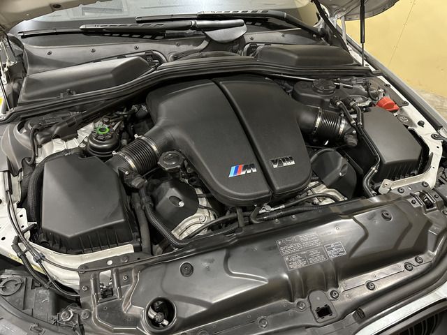 Bmw M5 2005-08 5106-1