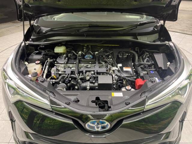 Toyota C-HR 2017-03 26972-18