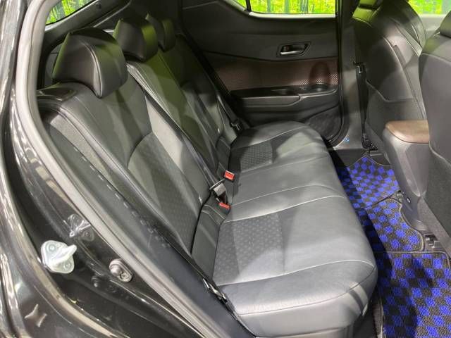 Toyota C-HR 2017-03 26972-9