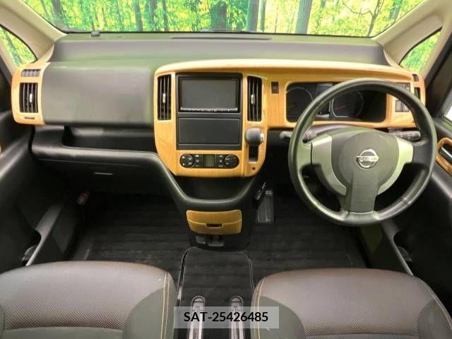 Nissan SERENA 2009-03 254664-1