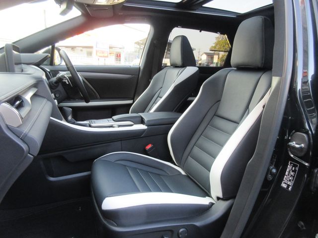 Lexus RX 2022-06 1121-11