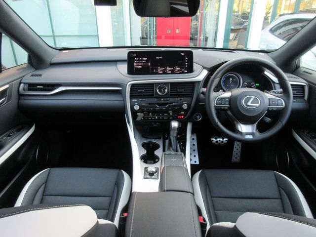 Lexus RX 2022-06 1121-1