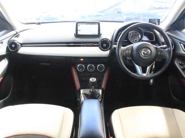 Mazda CX-3 2015-05 14990-1