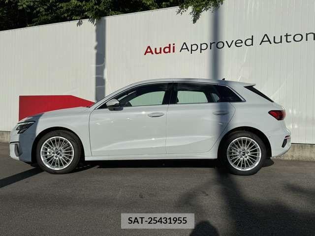 Audi A3 2023-11 260998-6
