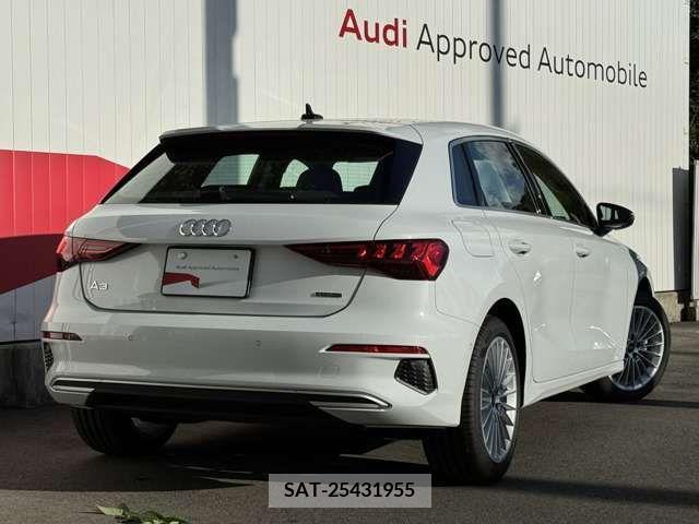 Audi A3 2023-11 260998-1