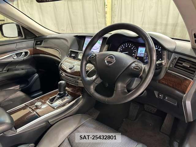 Nissan FUGA 2012-10 270699-12