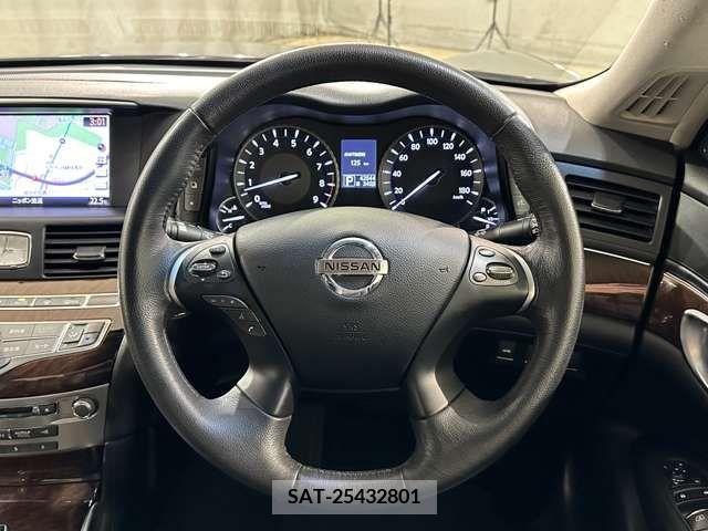 Nissan FUGA 2012-10 270699-13