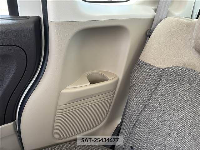 Honda N BOX 2019-06 392593-15