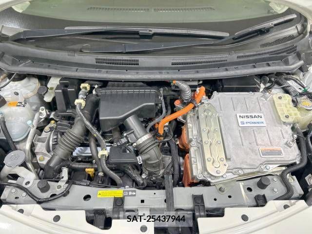 Nissan NOTE 2019-10 337196-18
