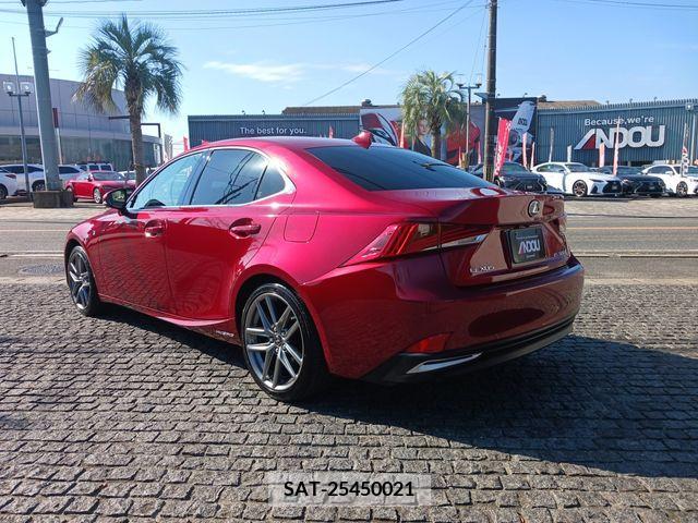 Lexus IS 2017-06 206332-2