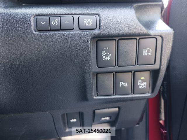 Lexus IS 2017-06 206332-17