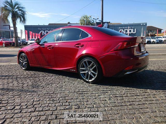 Lexus IS 2017-06 206332-3