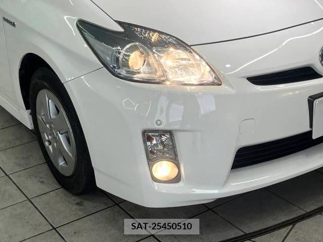 Toyota PRIUS 2010-04 282179-12