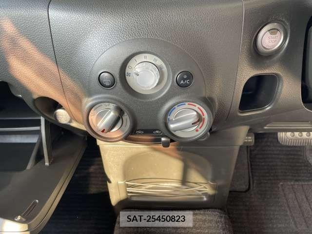 Nissan CUBE 2010-06 221712-14