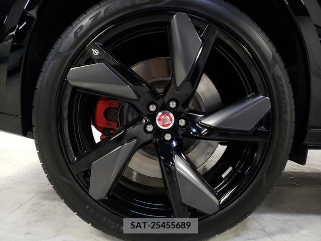 Jaguar F-PACE 2022-11 215598-13