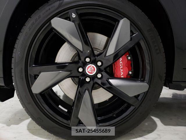 Jaguar F-PACE 2022-11 215598-15