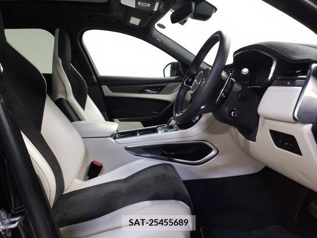 Jaguar F-PACE 2022-11 215598-17