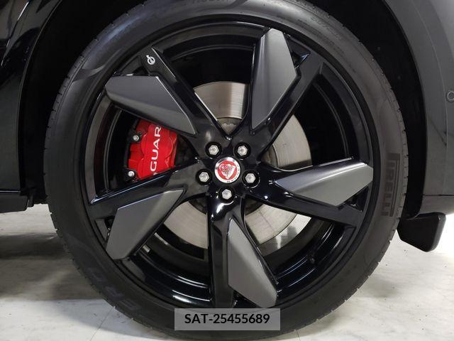 Jaguar F-PACE 2022-11 215598-12