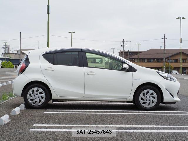 Toyota AQUA 2018-07 254518-5
