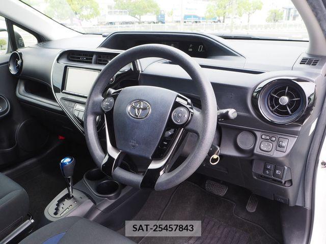 Toyota AQUA 2018-07 254518-1