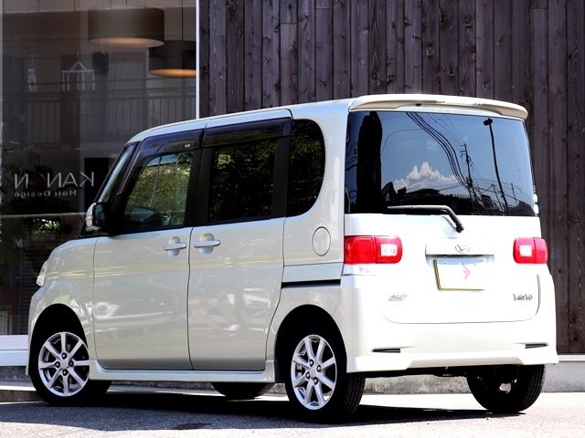 Daihatsu TANTO 2012-12 2019-2