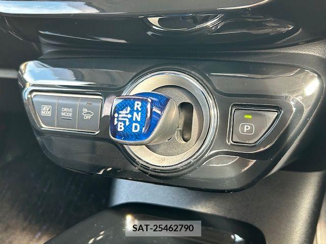 Toyota PRIUS 2017-12 336900-17