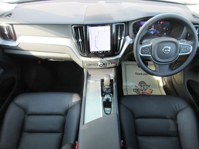 Volvo XC60 2022-09 180991-1