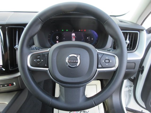 Volvo XC60 2022-09 180991-12