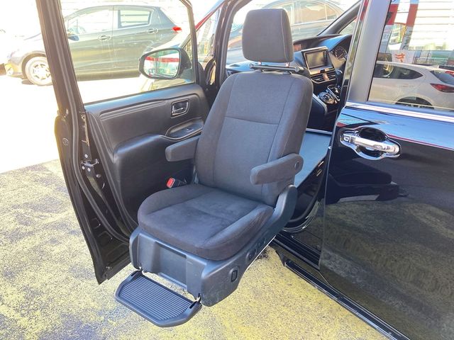 Toyota ESQUIRE 2016-09 187309-5