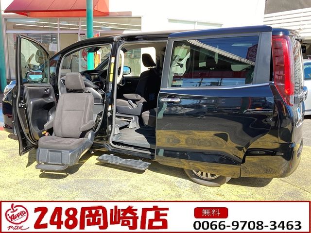 Toyota ESQUIRE 2016-09 187309-0