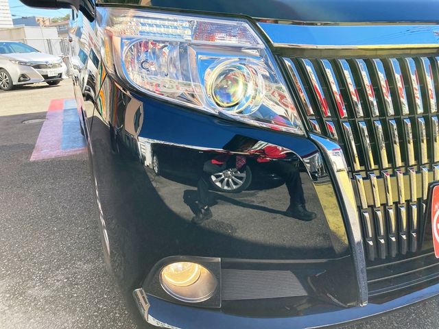 Toyota ESQUIRE 2016-09 187309-22