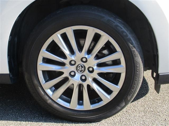 Toyota HARRIER 2017-11 24438-9