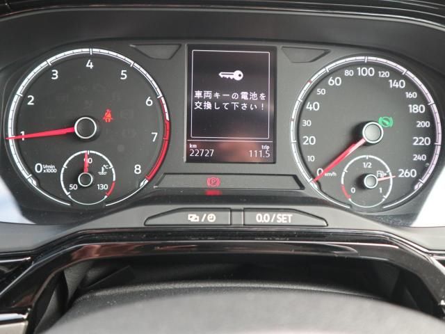 VolksWagen POLO 2020-07 22658-17